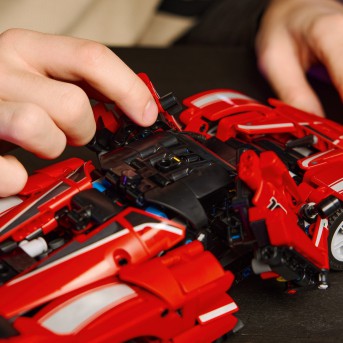 Набор конструктора LEGO Technic для возраста на 897 деталей