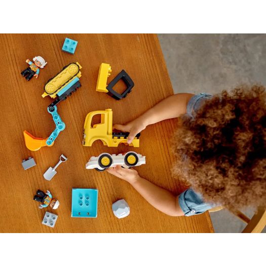 Конструктор LEGO Duplo Вантажівка та гусеничний екскаватор 10931   замовити