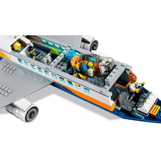 Конструктор LEGO City Пасажирський літак 60262   в Україні