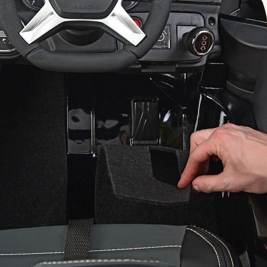 Електромобіль дитячий Bambi Racer радіокерування M 3568EBLRS-3   в Україні