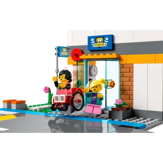Конструктор LEGO City День у школі 60329   замовити