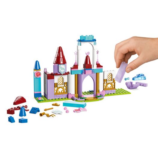 Конструктор LEGO Disney Princess Творчі замки диснеївських принцес 43219  купити
