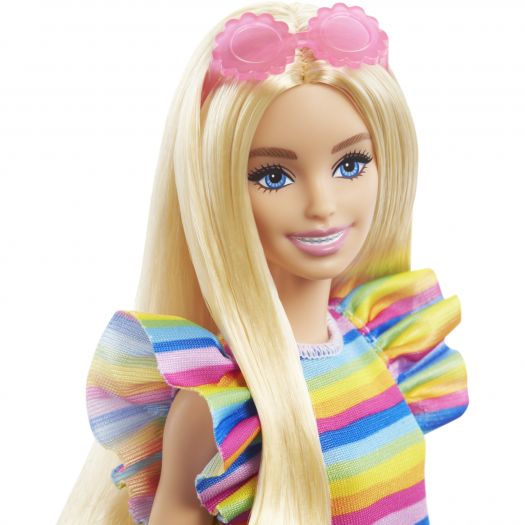 Лялька Barbie Fashionistas з брекетами у смугастій сукні HJR96   в Україні