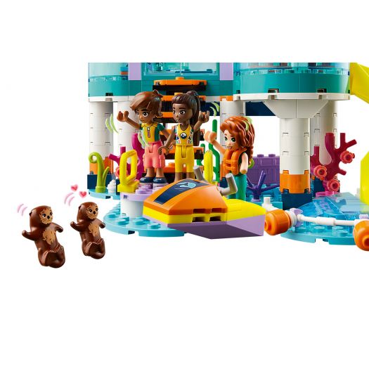 Конструктор LEGO Friends Морський рятувальний центр 41736   в Україні