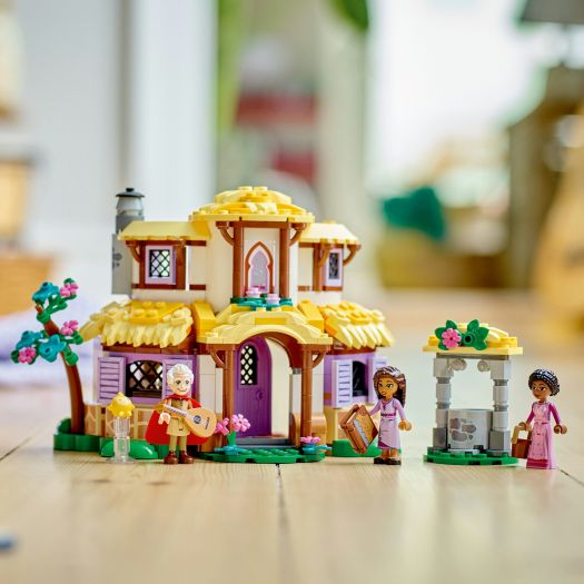 Конструктор LEGO Disney Princess Будиночок Аші 43231  купити