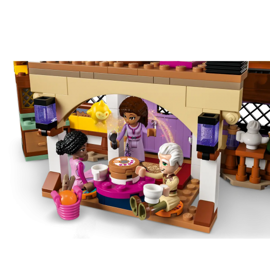 Конструктор LEGO Disney Princess Будиночок Аші 43231   замовити