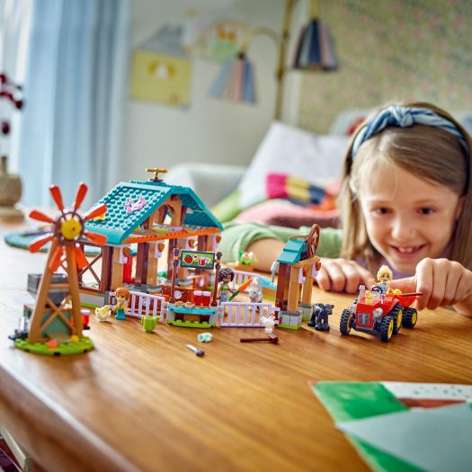 Конструктор LEGO Friends Притулок для сільськогосподарських тварин 42617   замовити
