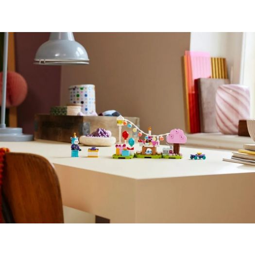 Конструктор LEGO Animal Crossing Вечірка з нагоди дня народження Julian 77046  купити