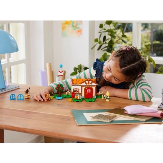 Конструктор LEGO Animal Crossing Візит у гості до Isabelle 77049   замовити