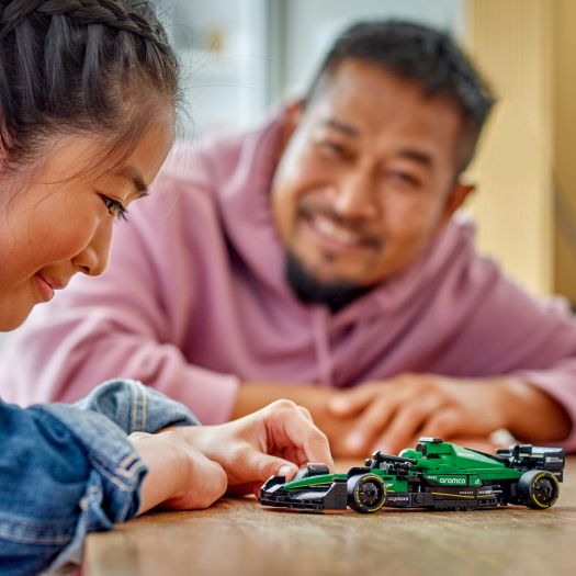 Конструктор LEGO Speed Champions Автомобіль для перегонів Aston Martin Aramco F1 AMR24 77245   замовити