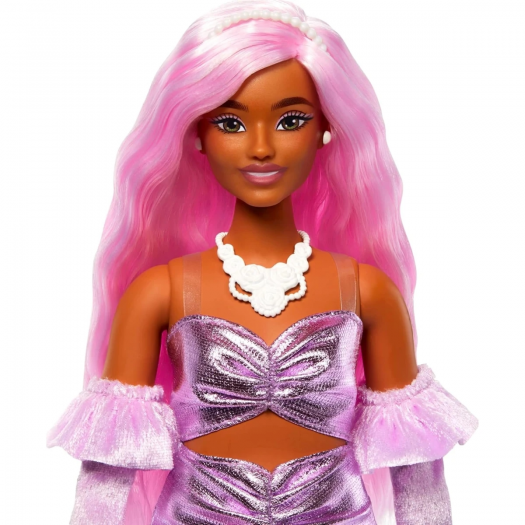 Лялька Barbie Deluxe Style модниця у сукні металік HYV25   в Україні