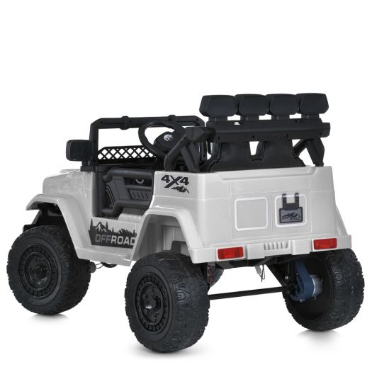 Електромобіль дитячий Bambi Racer джип радіокерований білий JJ2122EBLR-1   в Україні